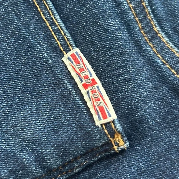 Women’s Hudson Natalie Mid-rise Raw Hem Ankle Jeans in “Jet out” color - Picture 13 of 14